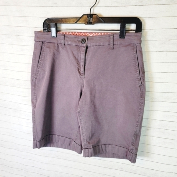 BODEN GRAY KHAKI BERMUDA SHORTS, SZ 6 - Picture 2 of 9